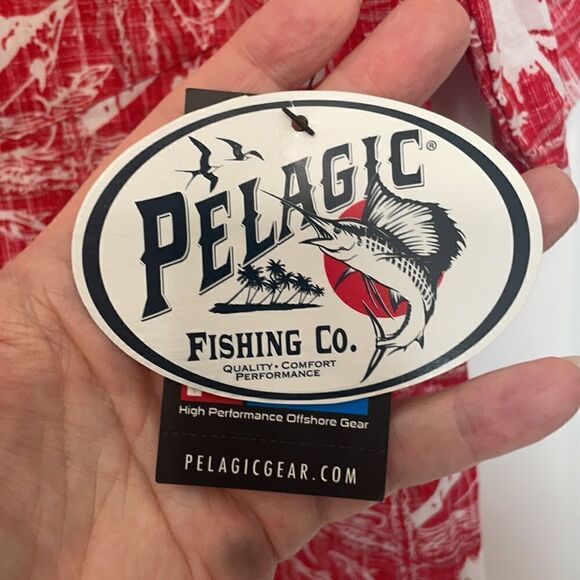 Pelagic button down shirt size smalll - Picture 5 of 12